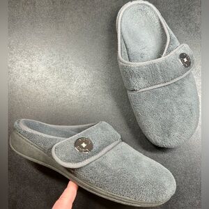 Vionic 361 Women’s Size 7 Hook & Loop Indulge Sadie Dark Grey Mules Slippers